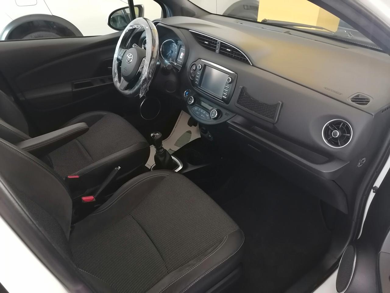 Toyota Yaris 1.4 D 90cv 5 porte LOUNGE 12/2017