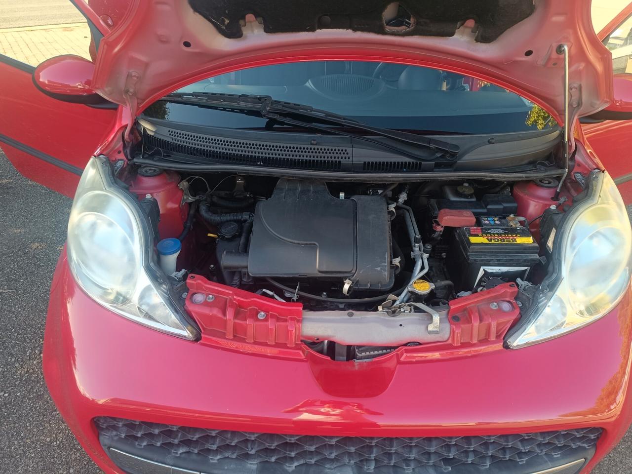 Peugeot 107 1.0 5 porte del 2011 SOLO 63.000 KM