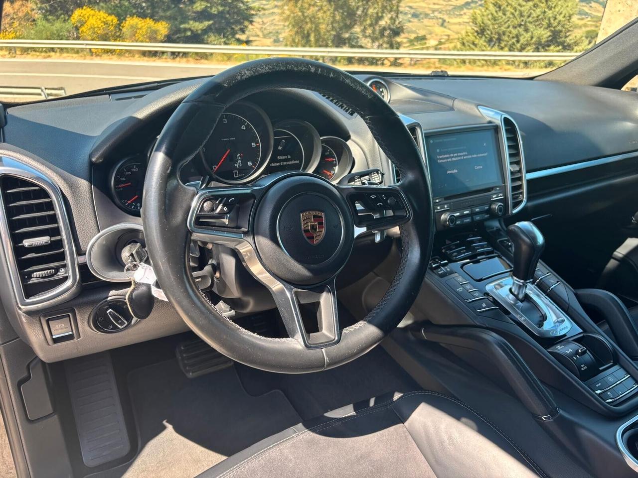 Porsche Cayenne 3.0 Diesel Platinum Edition - 2018