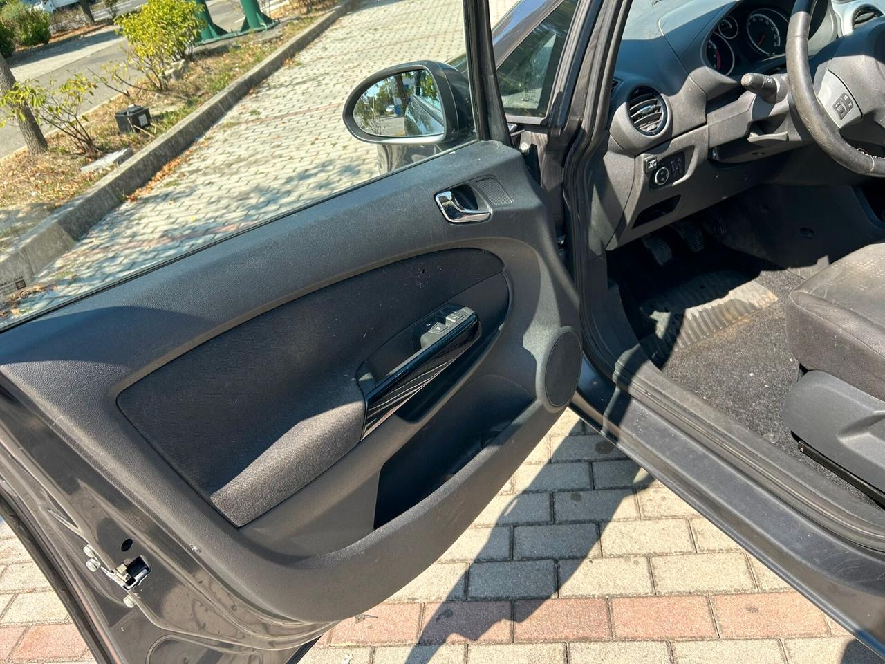 Opel Corsa 1.2 85CV 5 porte GPL-TECH One