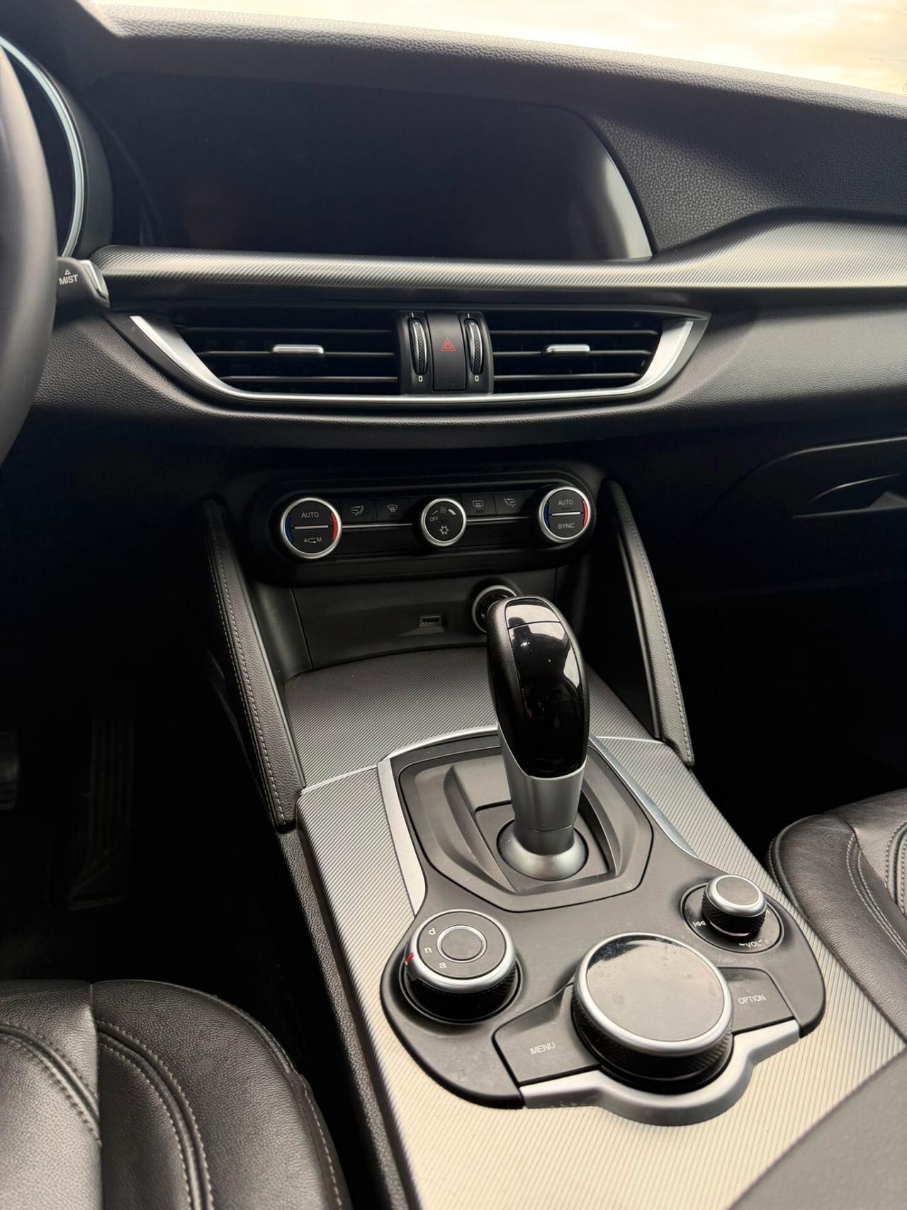 Alfa Romeo Stelvio 2.2 Turbodiesel 180 CV AT8 RWD Executive