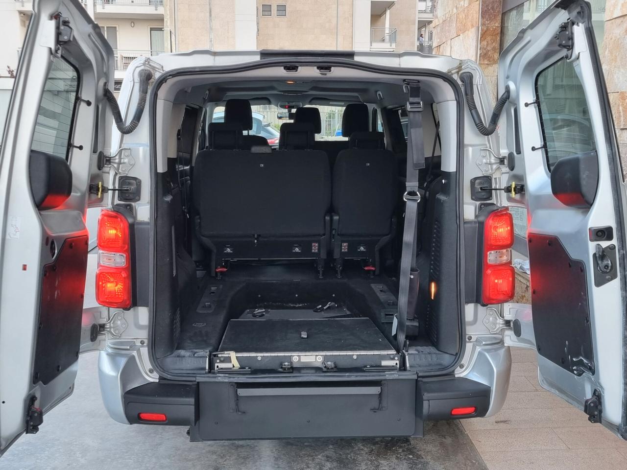 Toyota Proace Verso 1.4D STYLE disabili