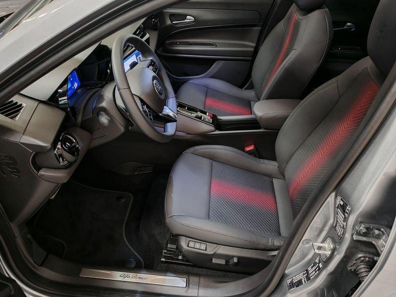 Alfa Romeo Junior 1.2 136 CV Hybrid eDCT6 Speciale IVA ESPOSTA
