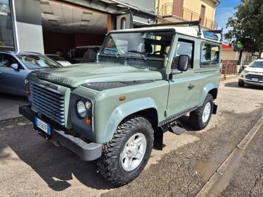 Land Rover Defender 90 2.4 TD4 Station Wagon S
