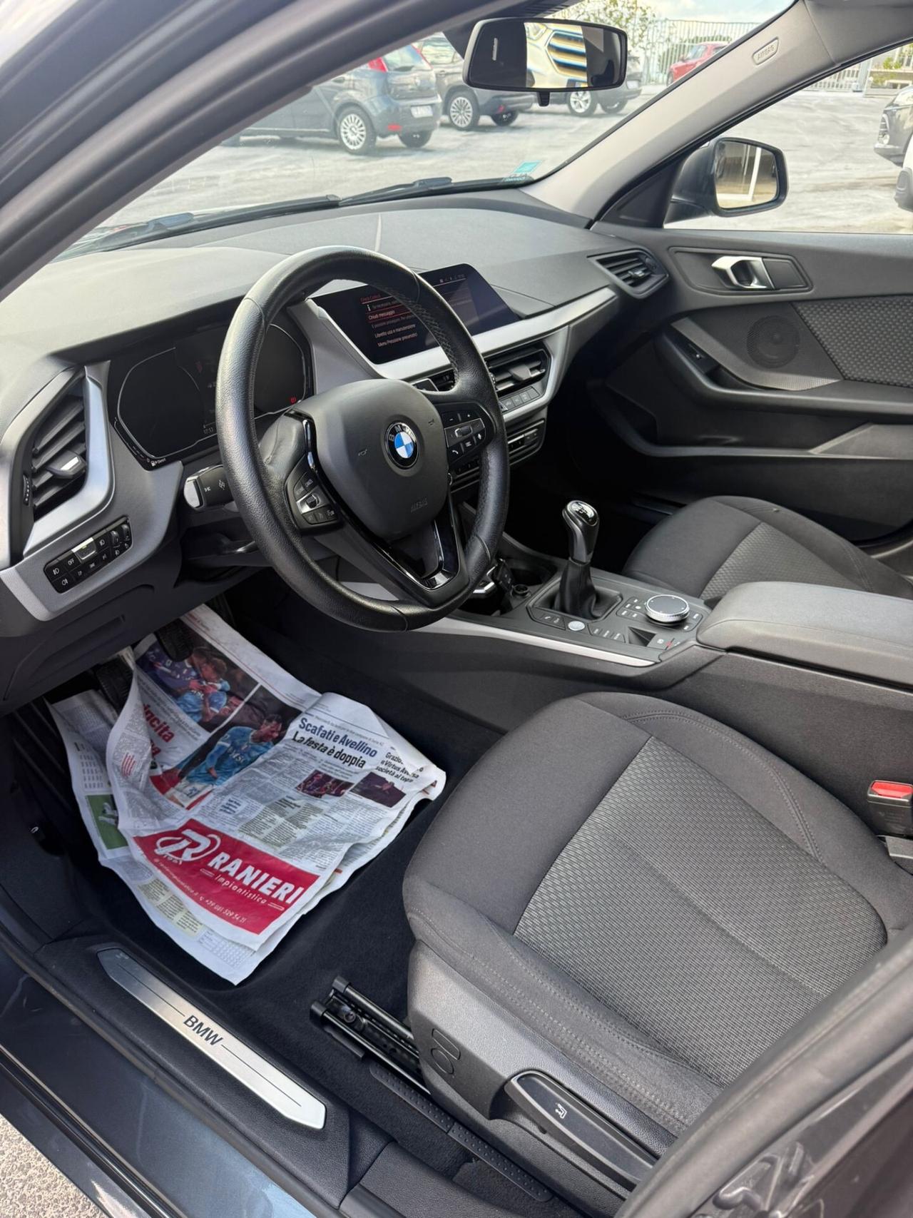 Bmw 116 116d 5p. Business Advantage