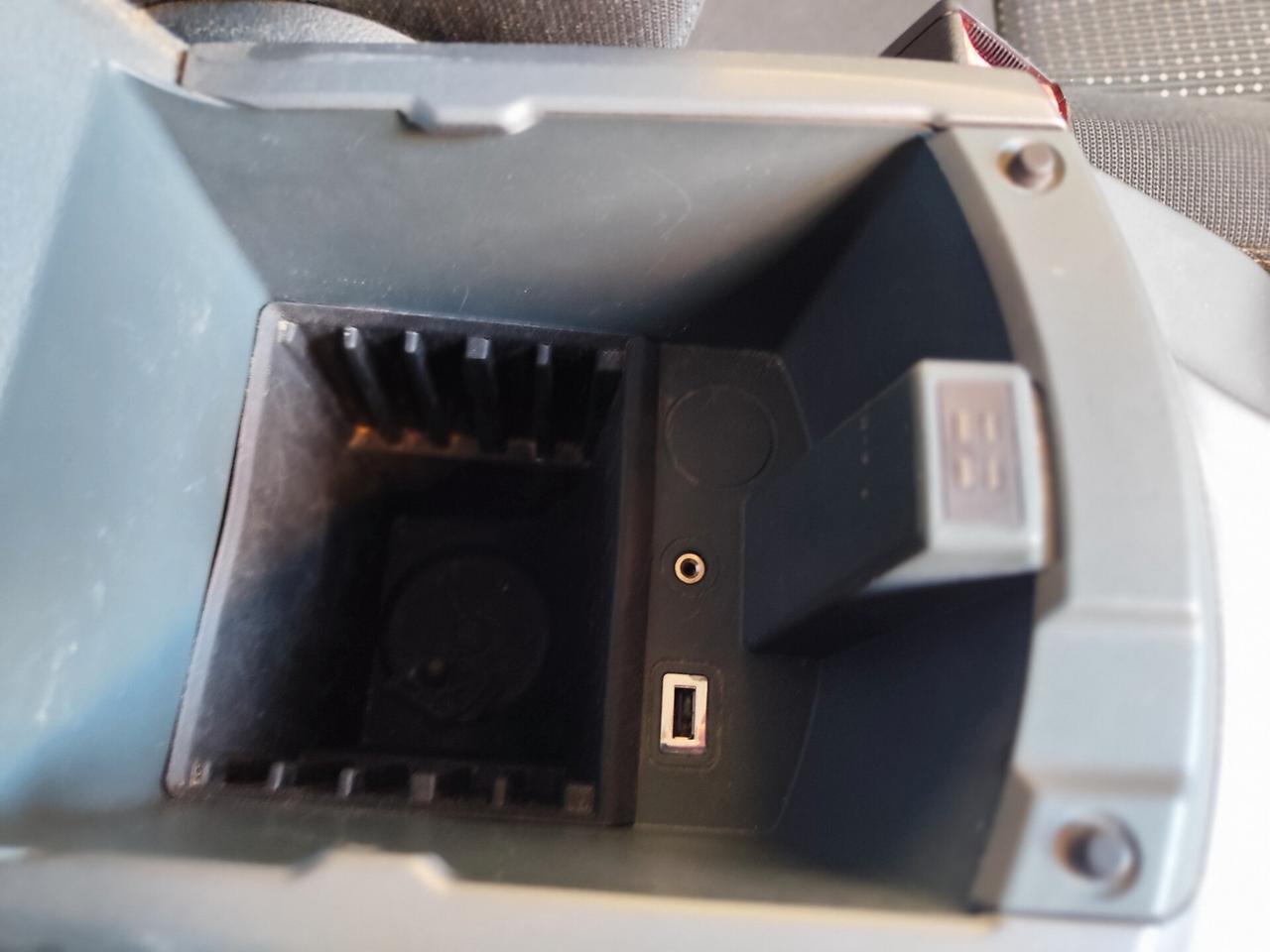 Ford C-Max 1.6 TDCi 95CV Business UNIPROPRIETARIO