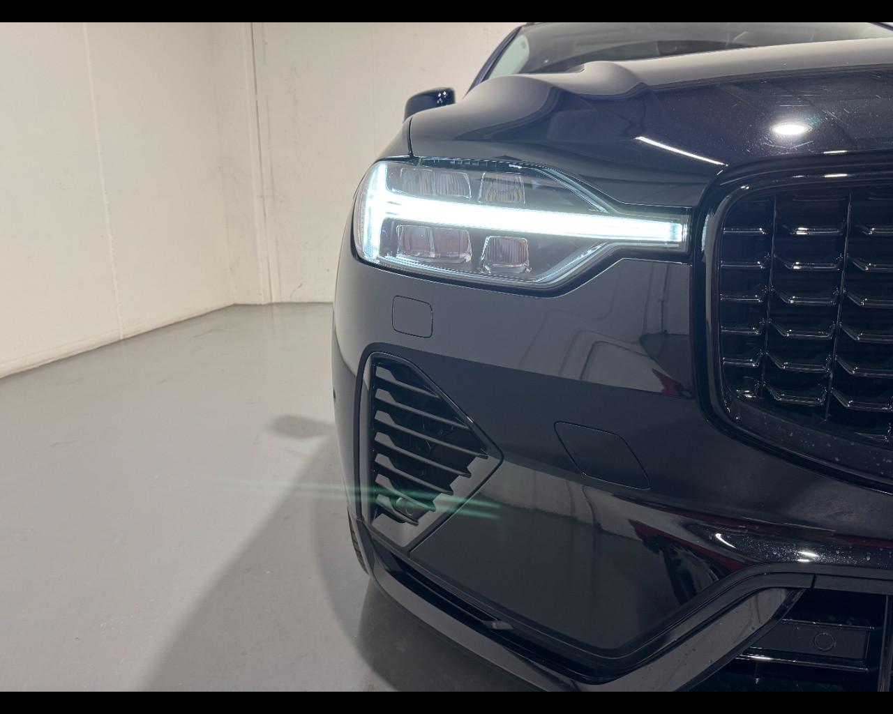VOLVO XC60 T6 Plug-In Hybrid AWD PLUS DARK AUTO