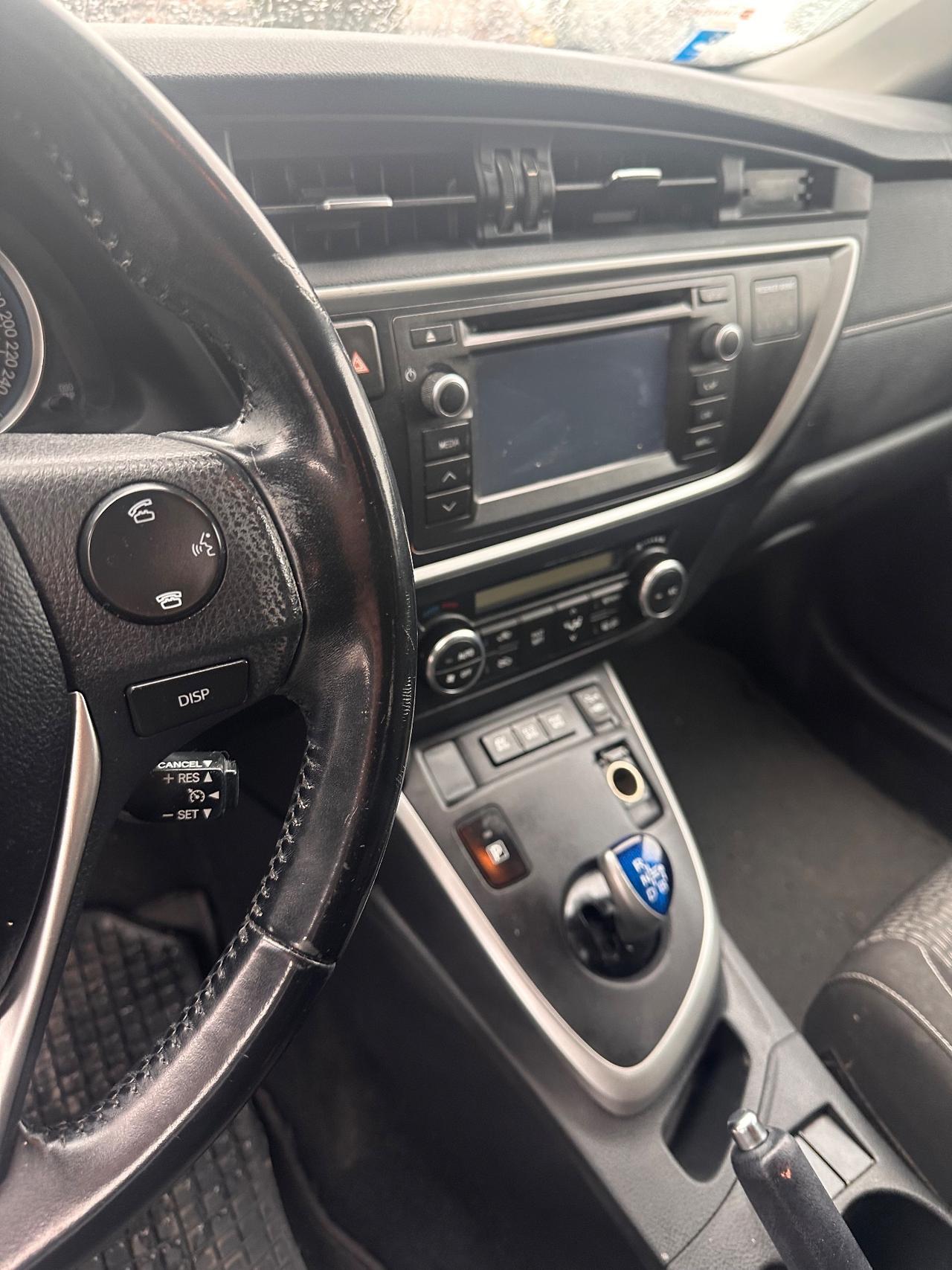 Toyota Auris 1.8 Hybrid Executive