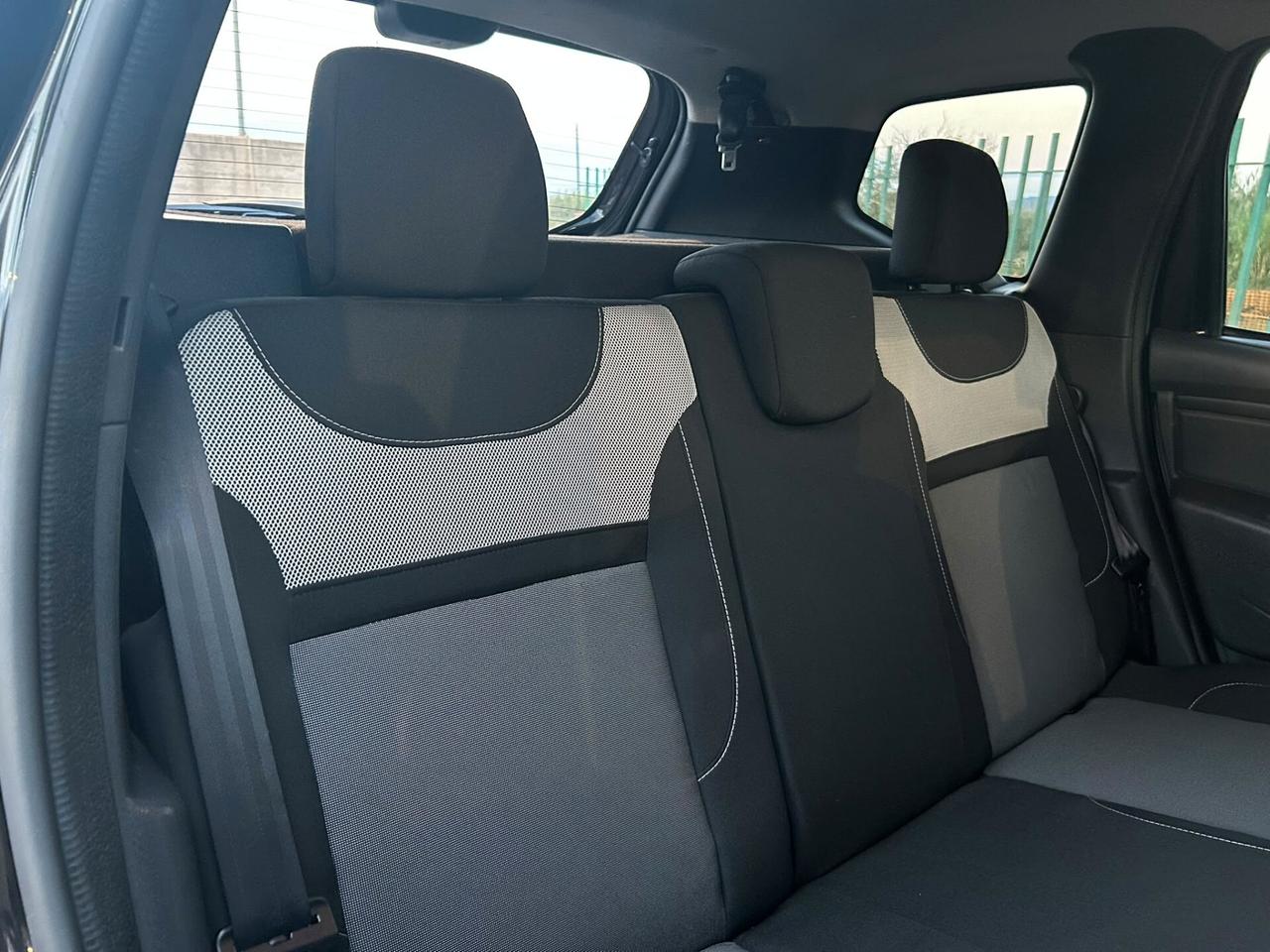 Dacia Duster 1.5 dCi 110 CV S&S 4x2 Serie Speciale Brave