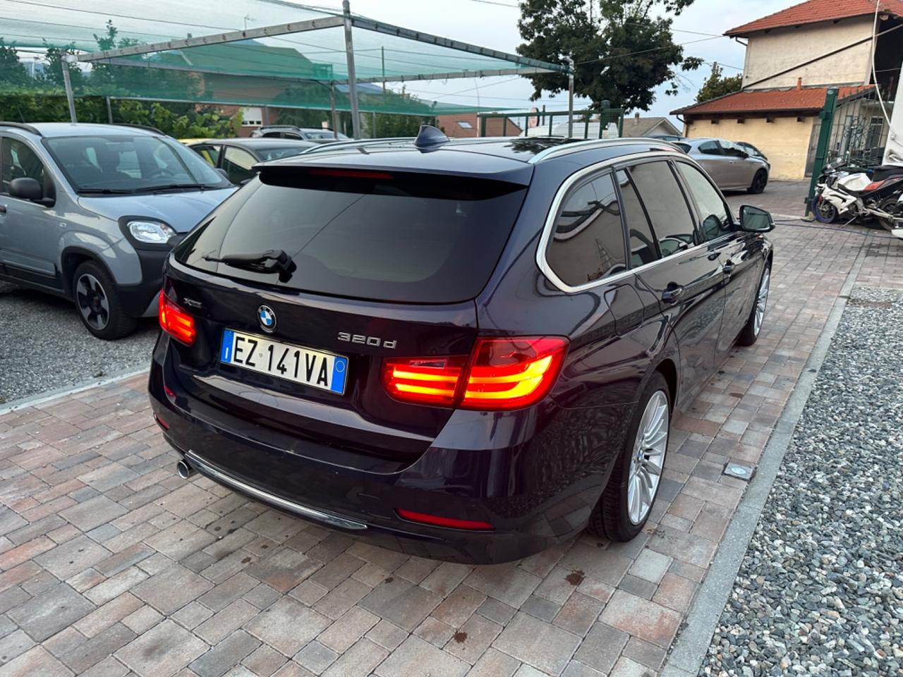 Bmw 320 320d xDrive Touring Luxury