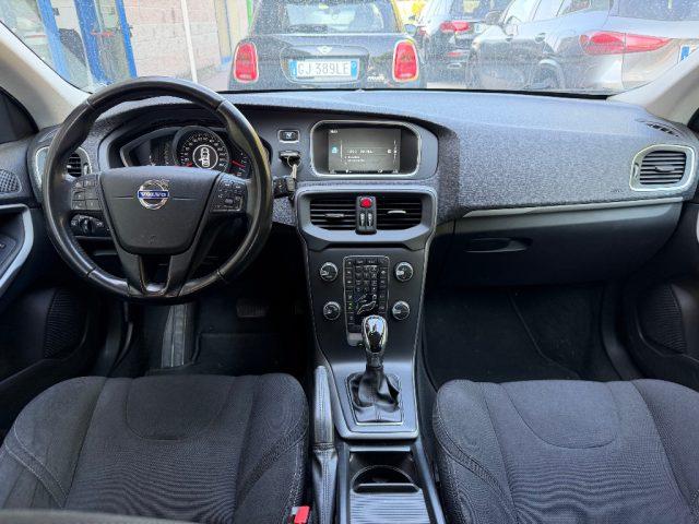 VOLVO V40 1.6 D2 114CV KINETIK POWERSHIT CAMBIO AUTOMATICO