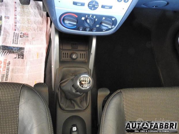 OPEL - Tigra - TwinTop 1.4 16V First Edition