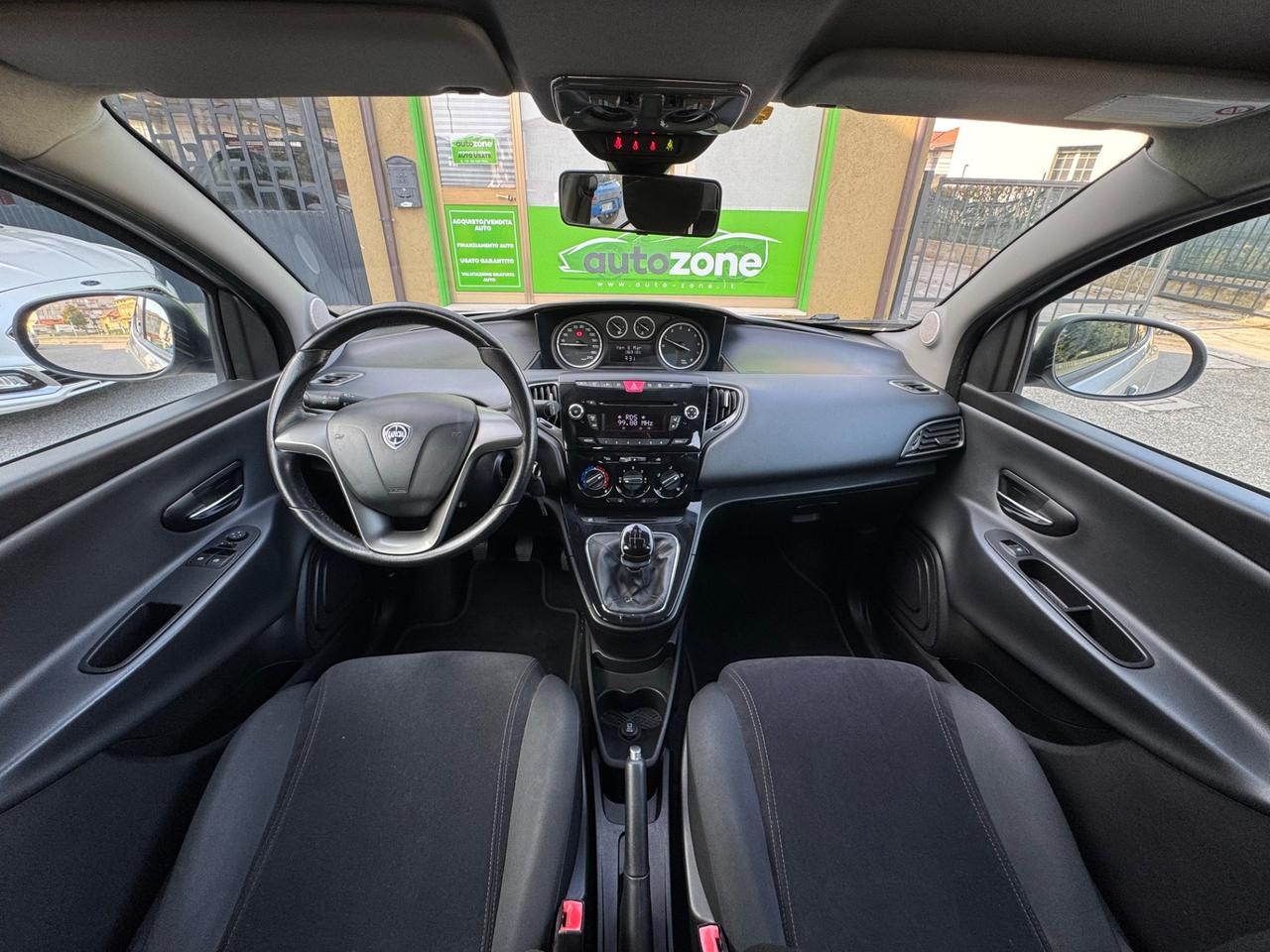Lancia Ypsilon 1.2 Benzina 69 CV 5 p NEOPATENTATI