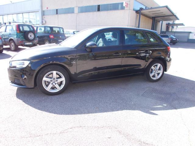 AUDI - A3 - 1.6 TDI S tronic Business