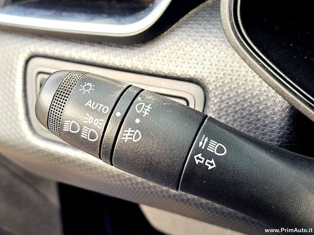 RENAULT Clio TCe 90 CV 5 porte Business