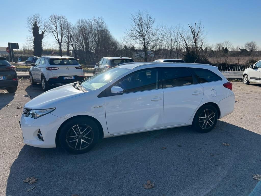 Toyota Auris Touring Sports 1.8 Hybrid Active Plus