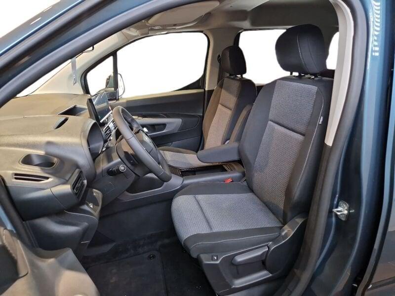 Toyota Proace City Verso 1.5D 130 CV S&S Long A/T Luxury