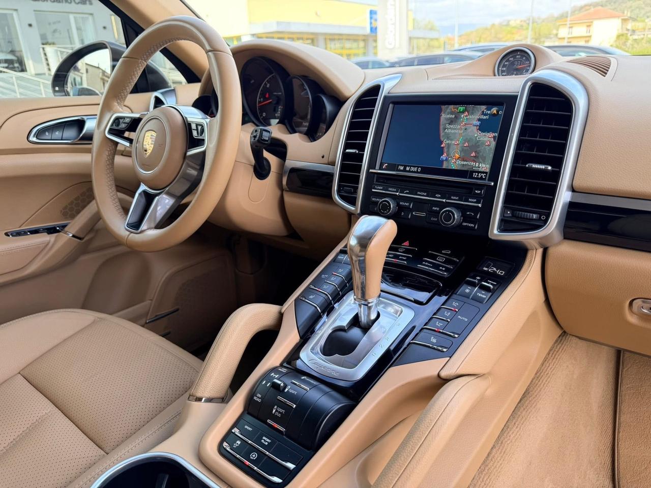 Porsche Cayenne 3.0 Diesel Platinum Edition 250cv