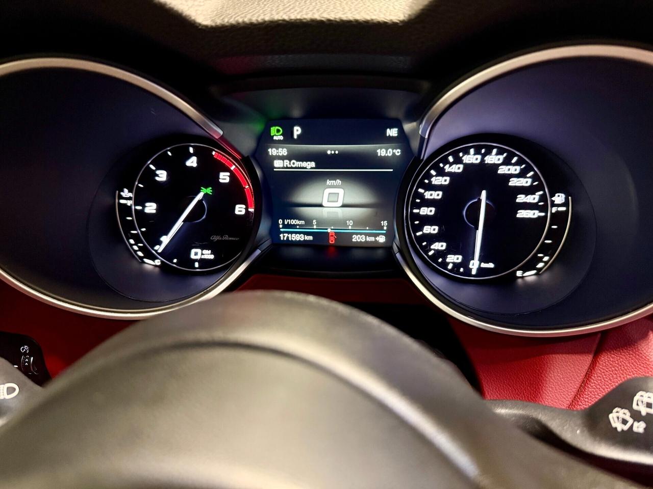 Alfa Romeo Stelvio 2.2 Turbodiesel 190 CV AT8 Q4 B-Tech