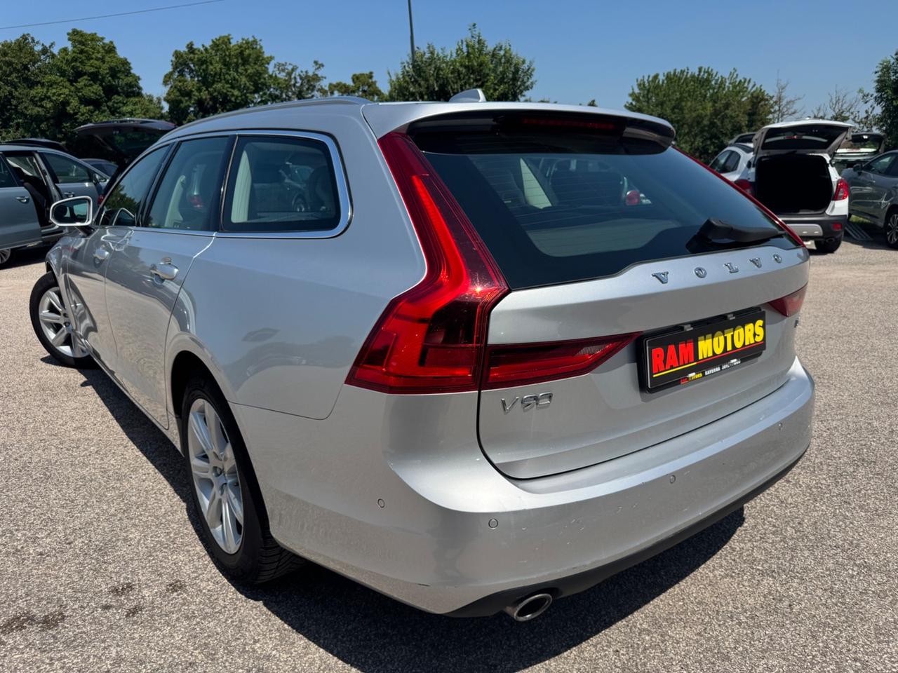 Volvo V90 D4 Geartronic R-design FULL SERVICE VOLVO