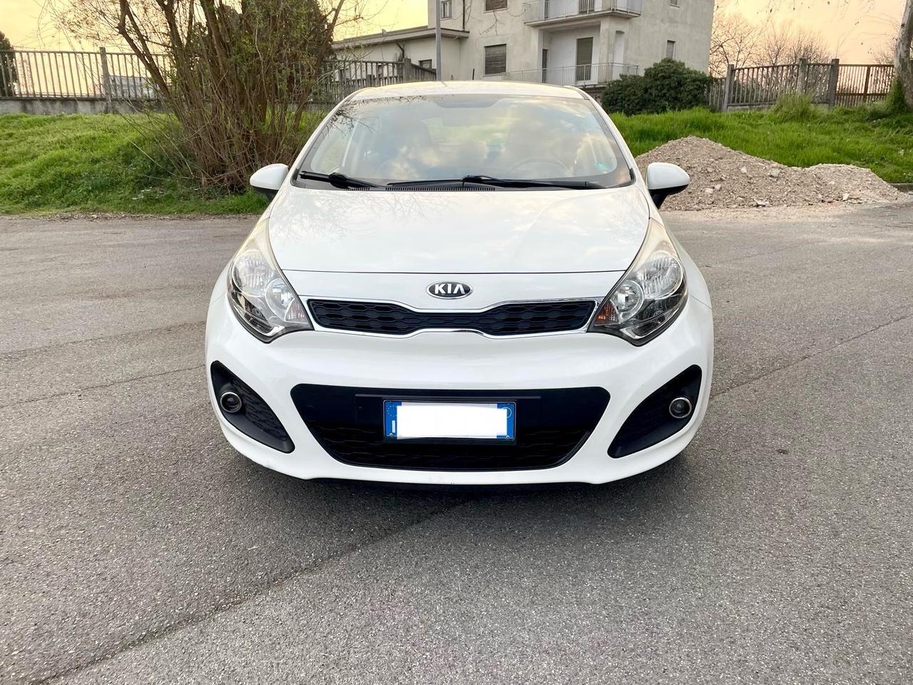 Kia Rio 1.2 CVVT 5p. EX per Neopatentati 2014