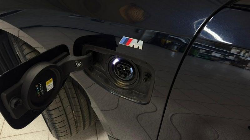 BMW Serie 5 530e sDrive M Sport Pro | TETTO PANORAM. | IVA ESPOSTA