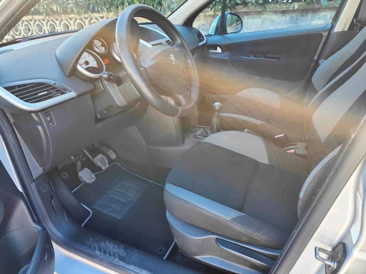 Peugeot 207 1.4 VTi 95CV 5p. X Line