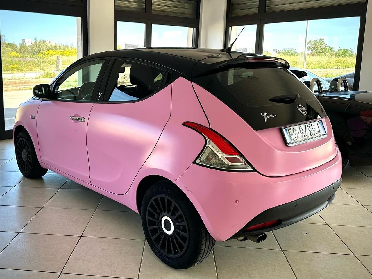 Lancia Ypsilon 1.2 69 CV 5 porte S&S Silver