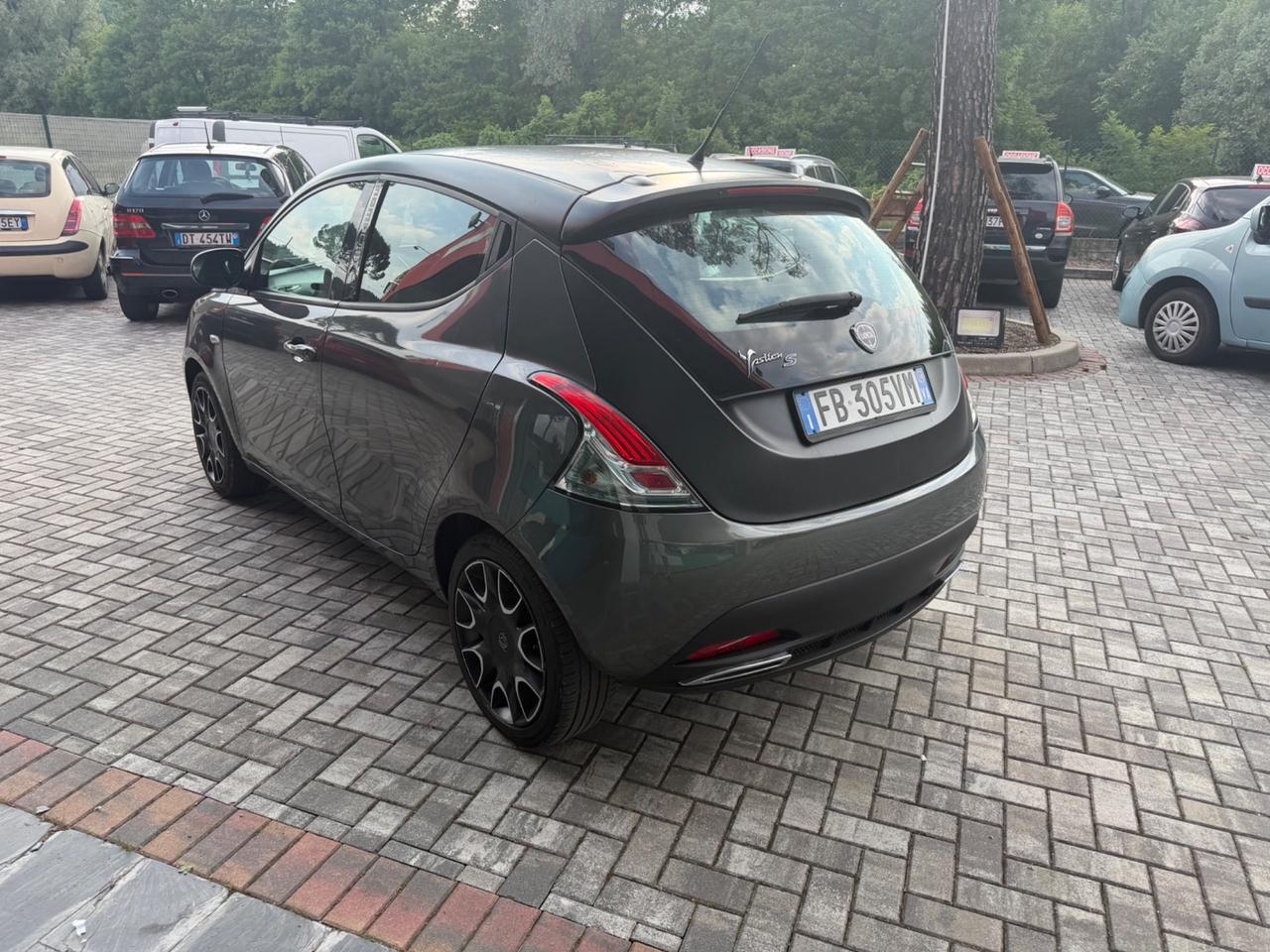Lancia Ypsilon 1.2 S Momodesig E6 - PERFETTA
