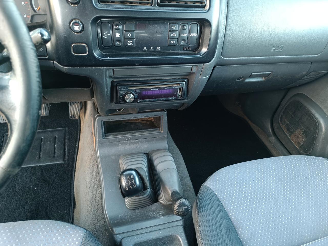 Mitsubishi L200 2.5 TDI 4WD Double Cab Pick-up GLS