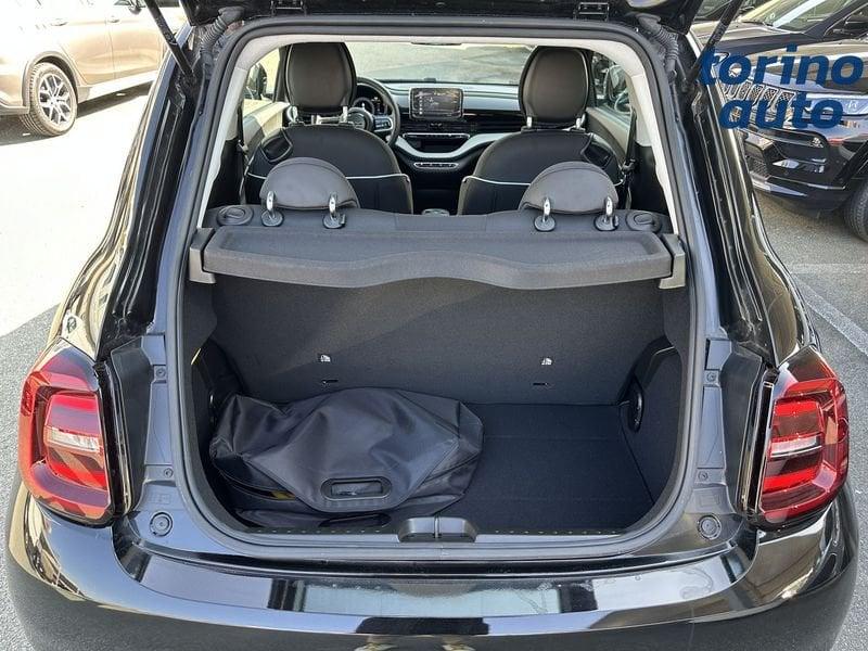 FIAT 500 Action Berlina