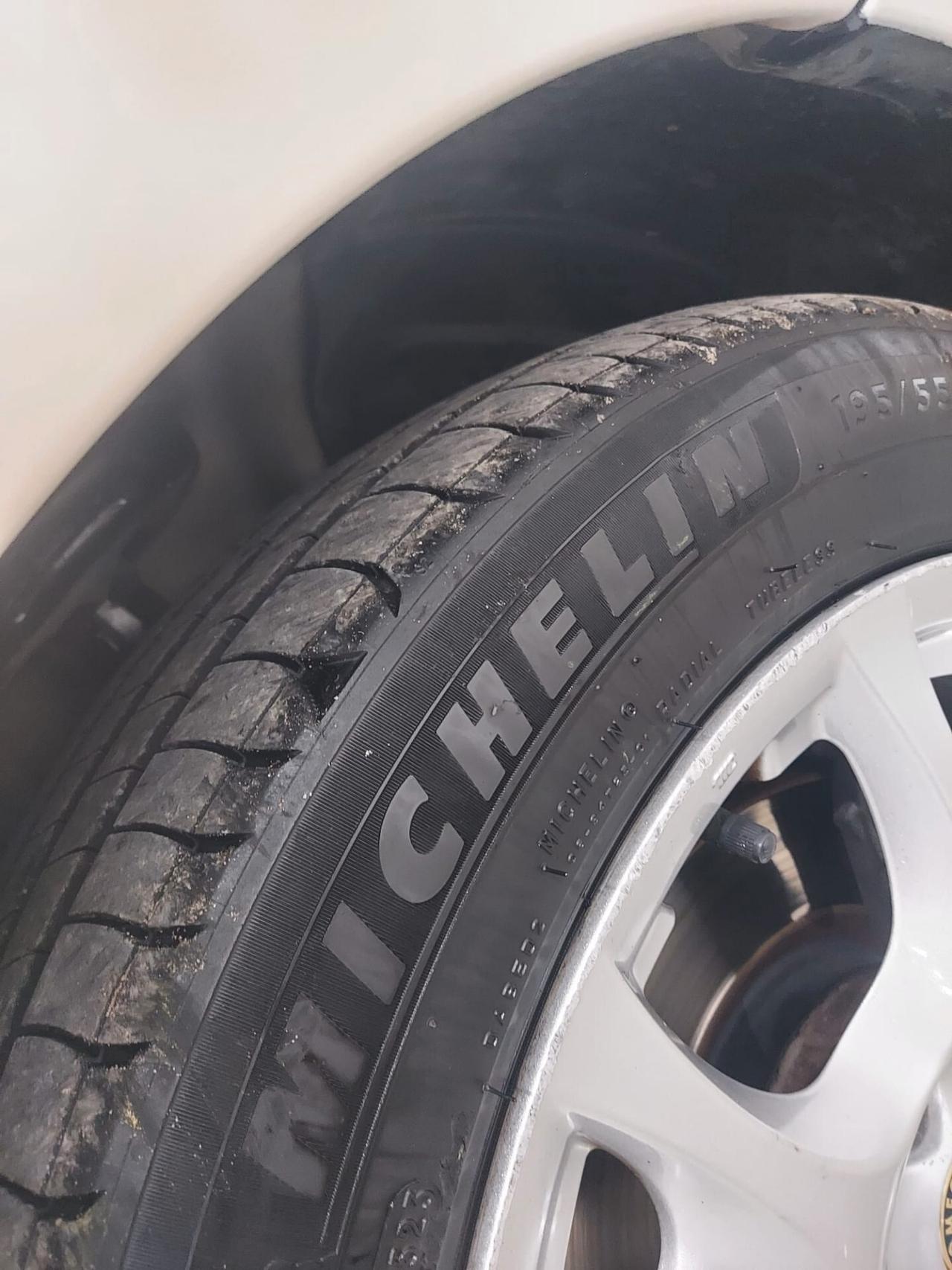 Alfa Romeo MiTo 1.3 JTDm-2 95 CV S&S Distinctive Sport Pack