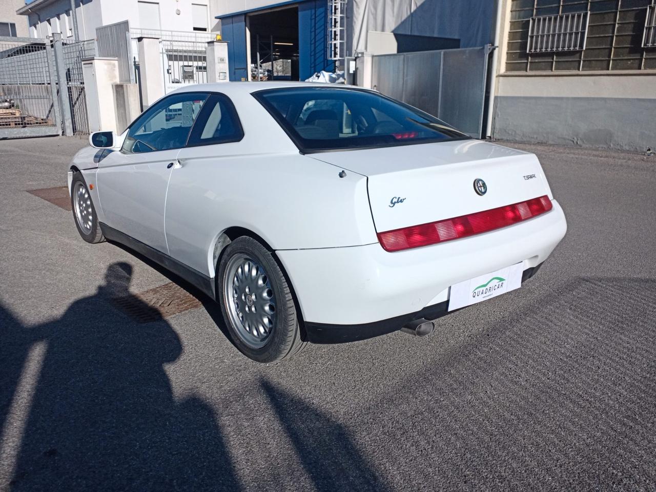 Alfa Romeo GTV 2.0i 16V Twin Spark cat