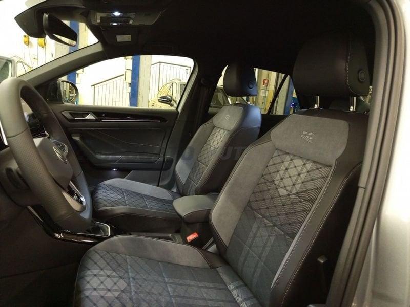 Volkswagen T-Roc 1.5 TSI ACT DSG R-Line