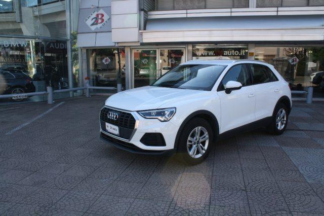 AUDI Q3 35 TDI S tronic Business