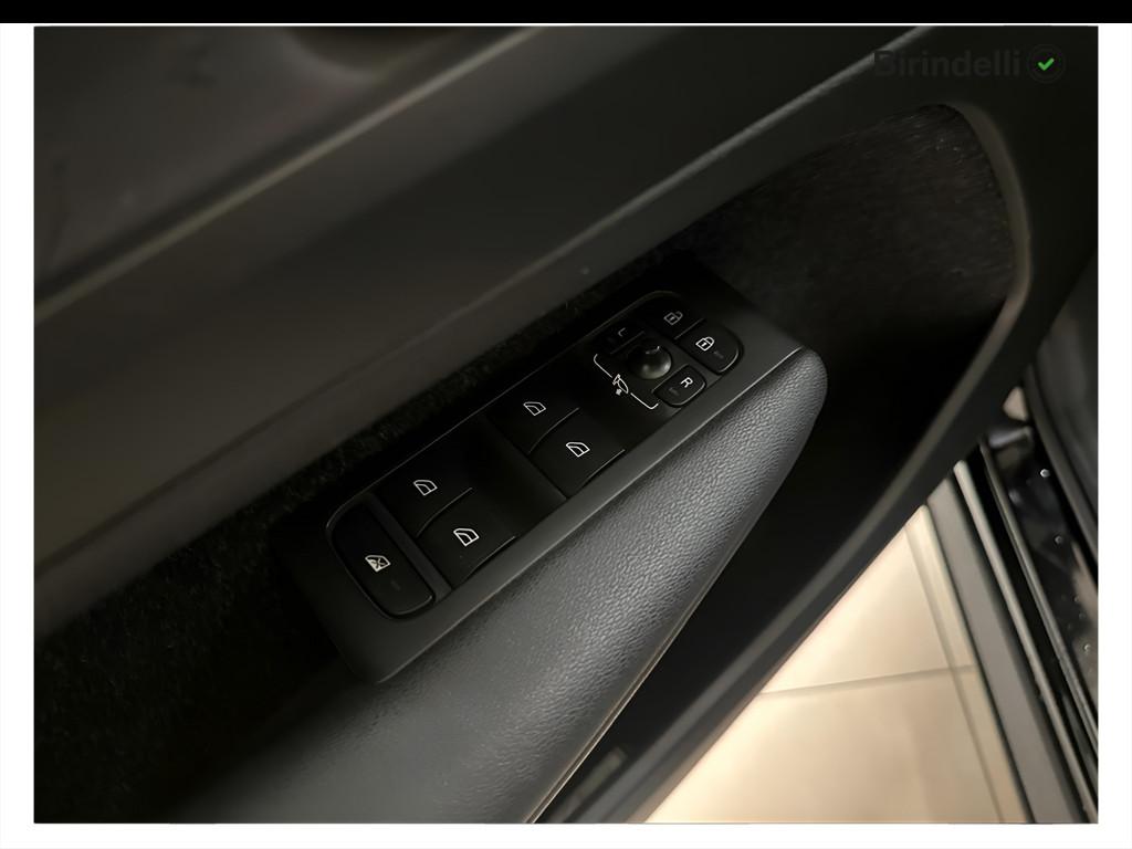 VOLVO XC40 (2017-->) - XC40 T2 Momentum