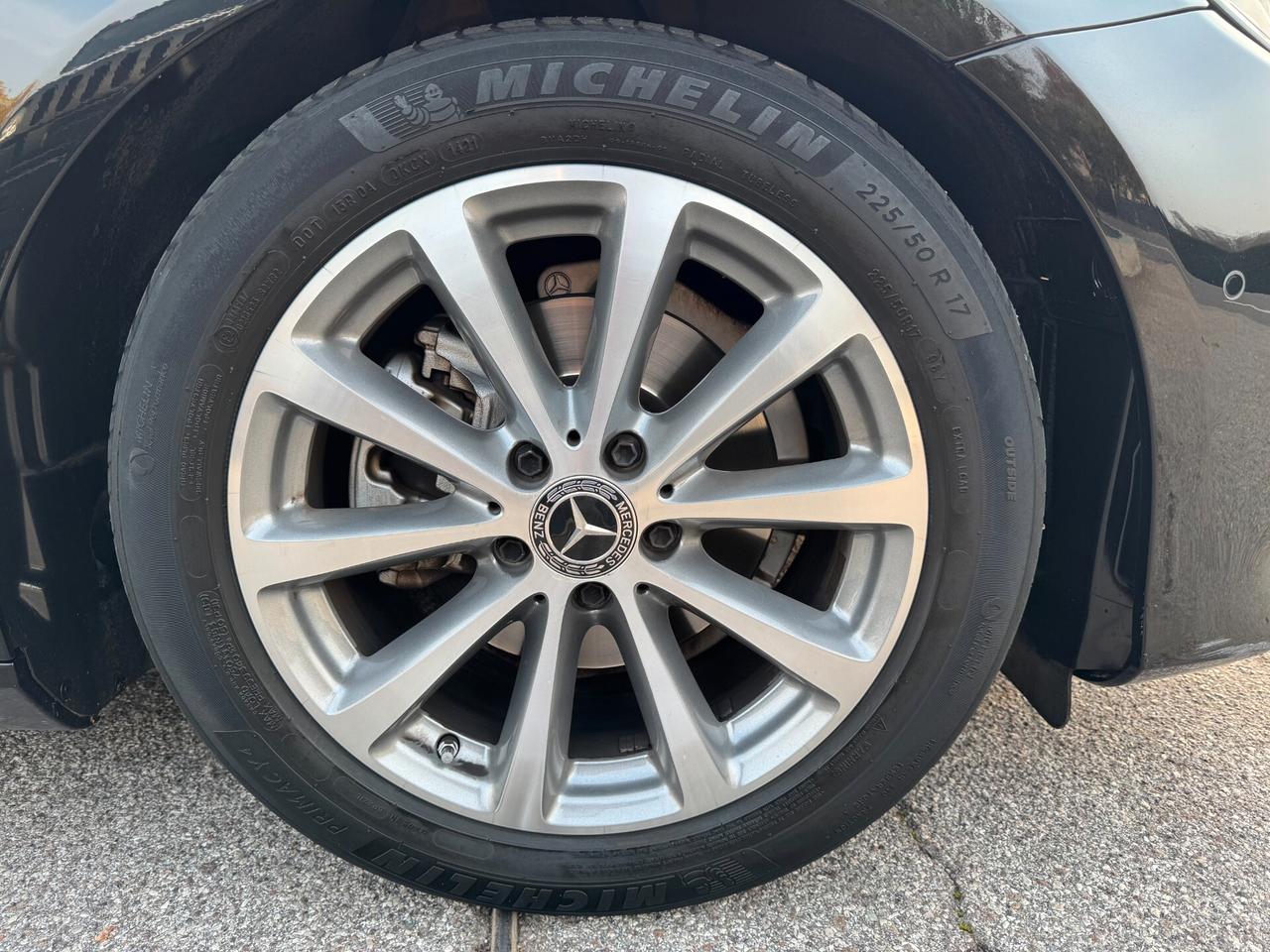 Mercedes-benz E 200 d Auto Business Sport