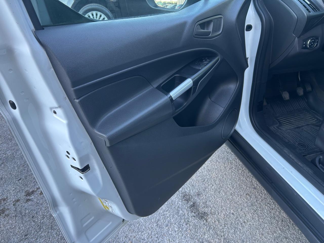 Ford Transit Connect 1.5 TDCi Extra lungo Gancio traino