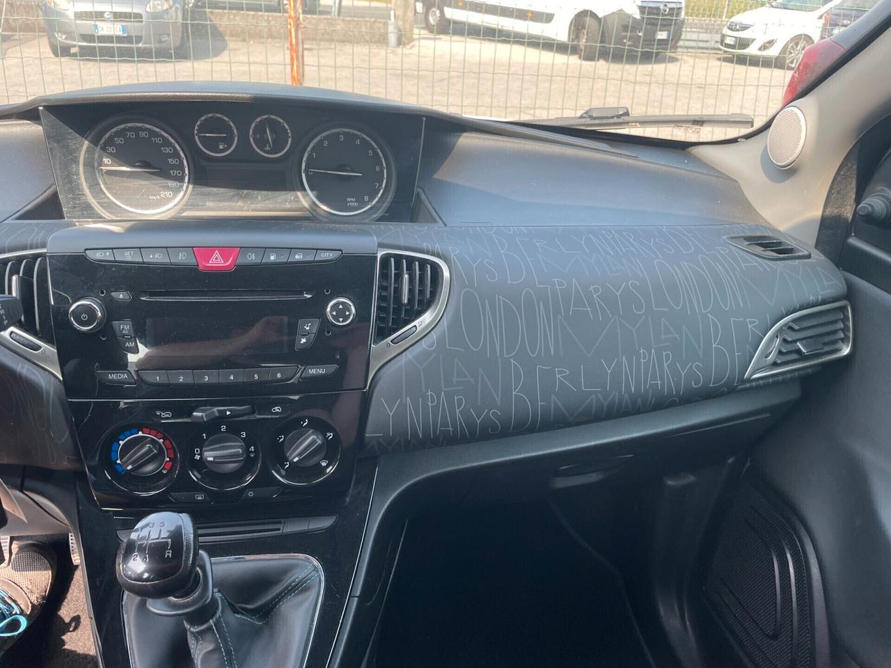 Lancia Ypsilon 1.2 69 CV 5 porte GPL Ecochic Elefantino