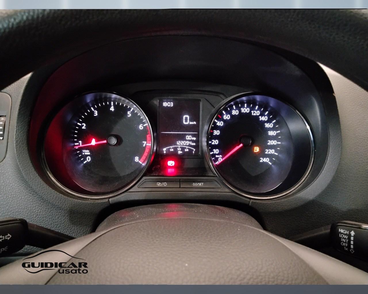 VOLKSWAGEN Polo V 2014 - Polo 5p 1.0 mpi Trendline 60cv
