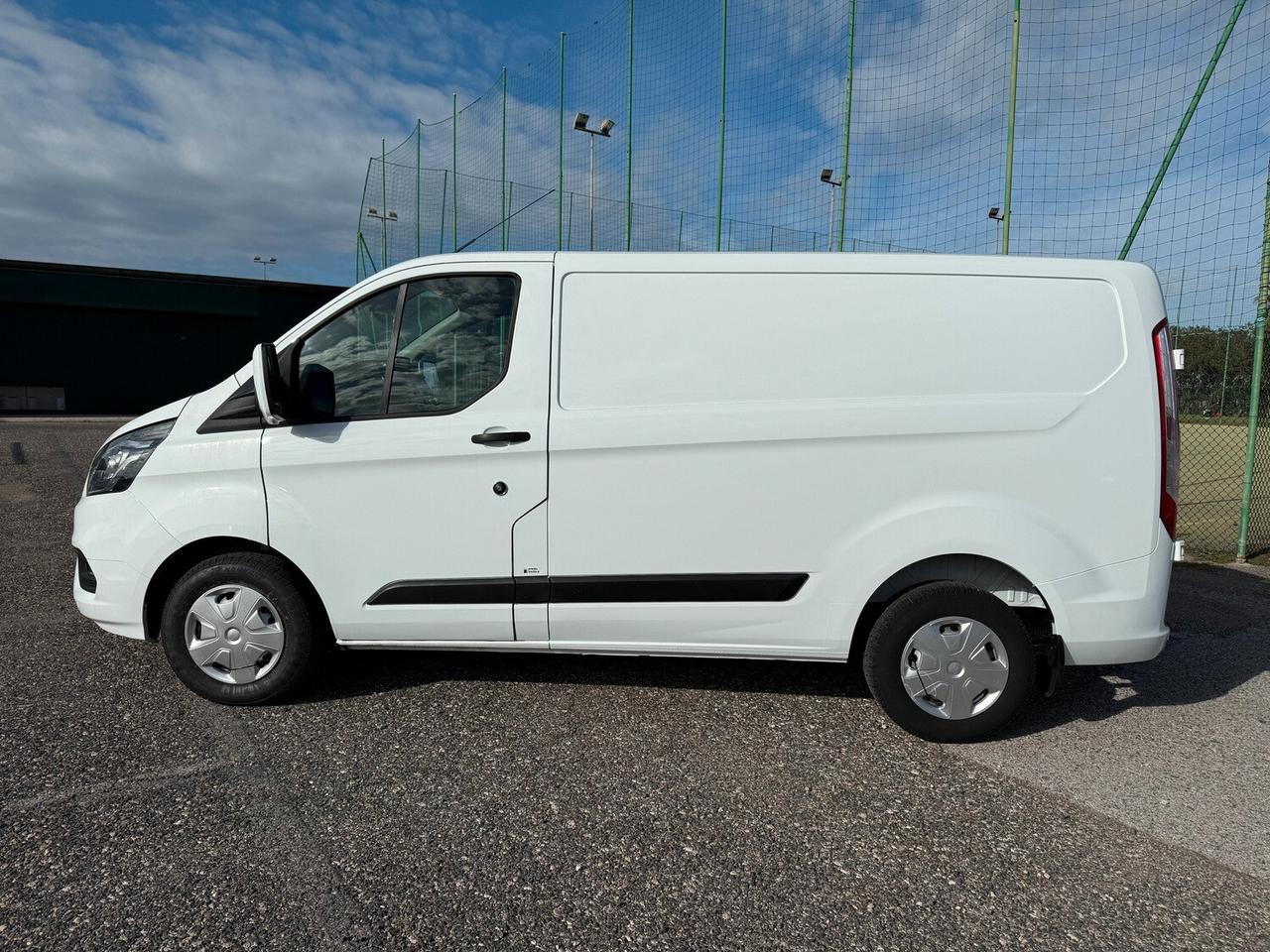 Ford Transit Custom 300 VAN L1 H1 2.0 TDCI 130CV