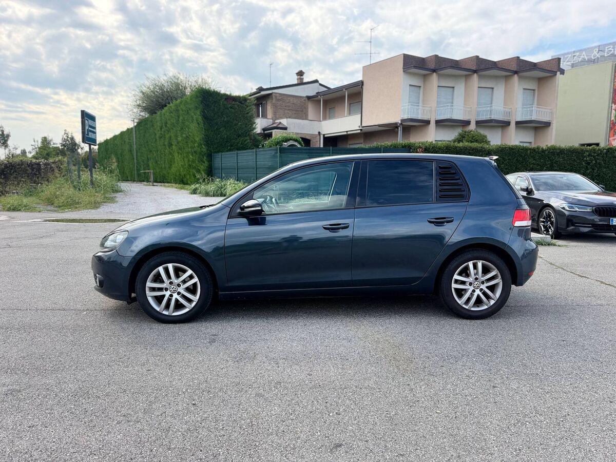 Volkswagen Golf 1.4 tsi Highline 5p dsg