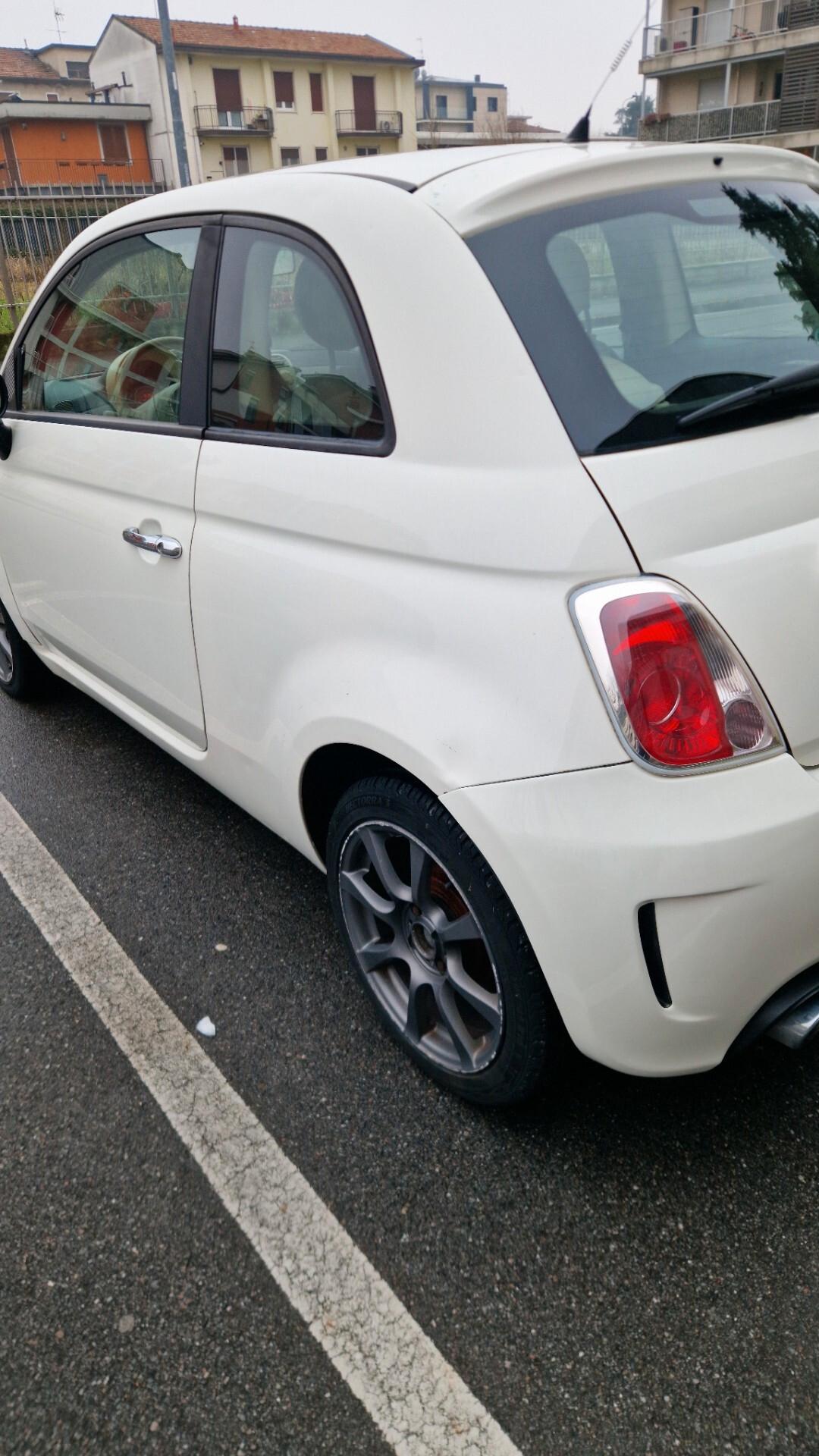 Fiat 500 1.2 Abarth Look