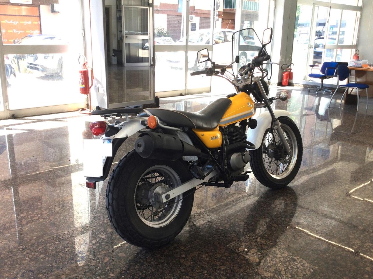 Suzuki RV 125 VanVan