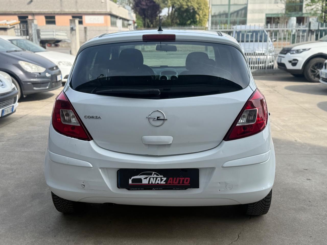 Opel Corsa 1.2 5 porte Cosmo