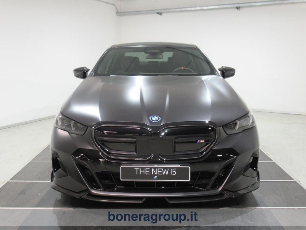 BMW i5 M60 Berlina Auto