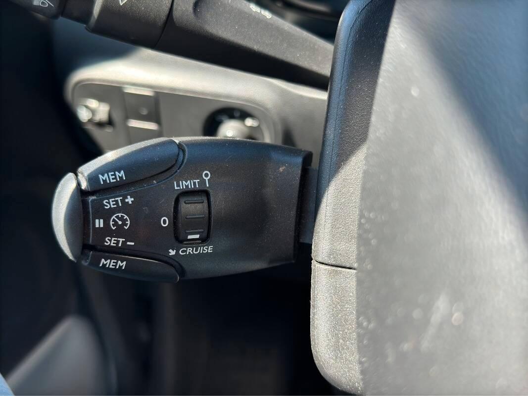 Citroen C3 1.2 puretech Feel s&s 83cv CON NAVI E CARPLAY