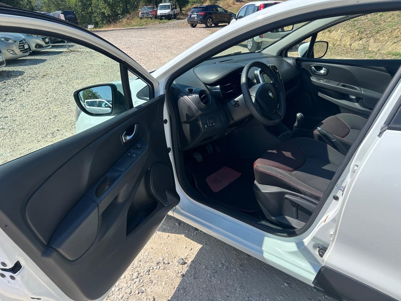 Renault Clio 1.2 75CV GPL 5 porte Wave gpl revisionato neopatentati