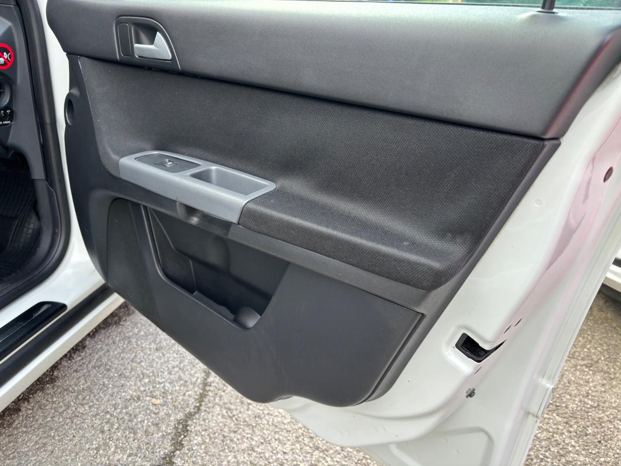 Volvo V50 D2 POLAR OK Neopatentati