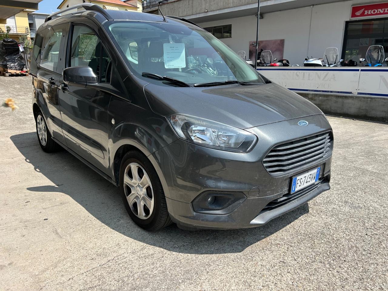 Ford Tourneo Courier 1.5 TDCI “ 40.000 KM “